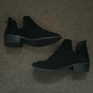 Steve Madden booties